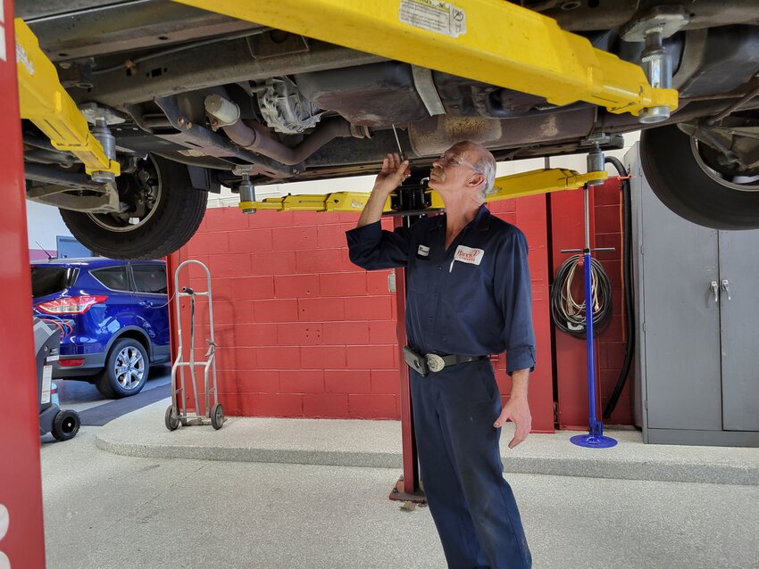 Hands of the Carpenter mechanics are seasoned professionals with experience and expertise in auto repair, maintenance and inspection.
